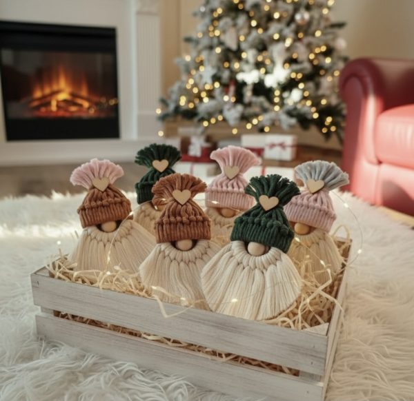 Macramé Ornament Santa - Set of 6